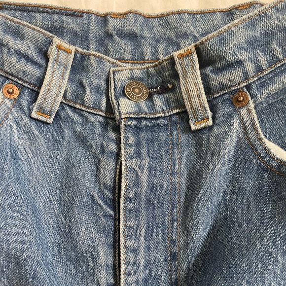 Levi’s high wasted vintage blue jeans - Picture 3 of 4